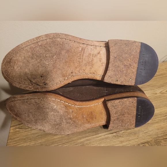 Ted Baker Chelsea Boots, size 10 mens - Picture 2 of 5